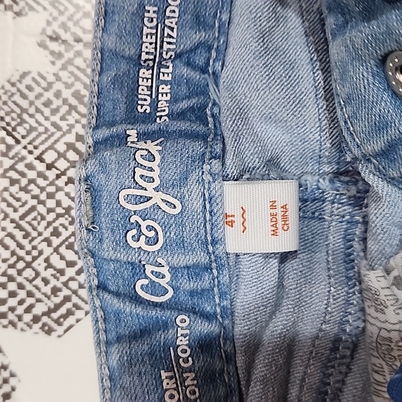 Shorts - Picture 3 of 3